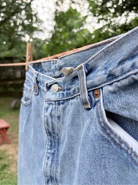 Levi's High Rise Light Blue Mom Jeans